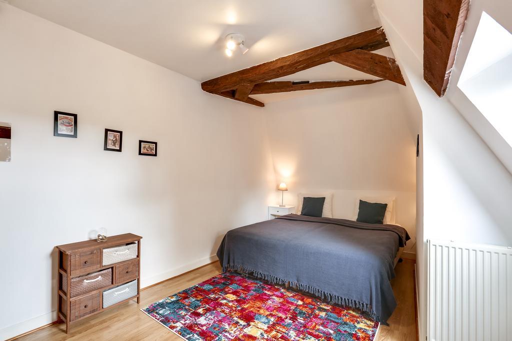 Chateau Turgot Gites Bons-Tassily Bagian luar foto