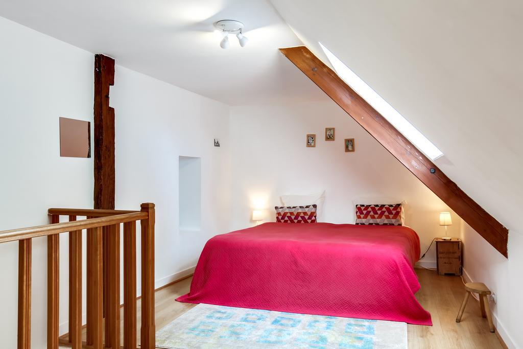 Chateau Turgot Gites Bons-Tassily Bagian luar foto